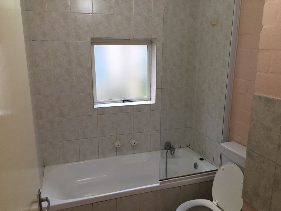 To Let 2 Bedroom Property for Rent in West Riding Western Cape